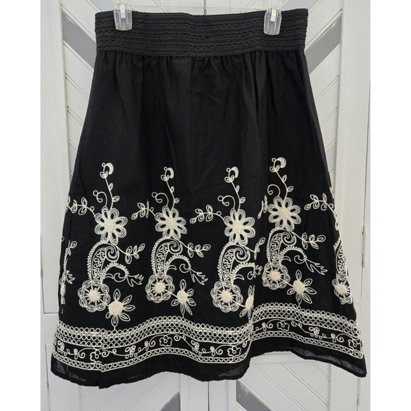 Studio West Apparel Women's L Black Cotton A-Line Skirt with Embroidered Flowers - Picture 3 of 12